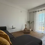 Appartement Oura View *