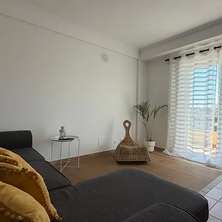 Apartman Oura View *
