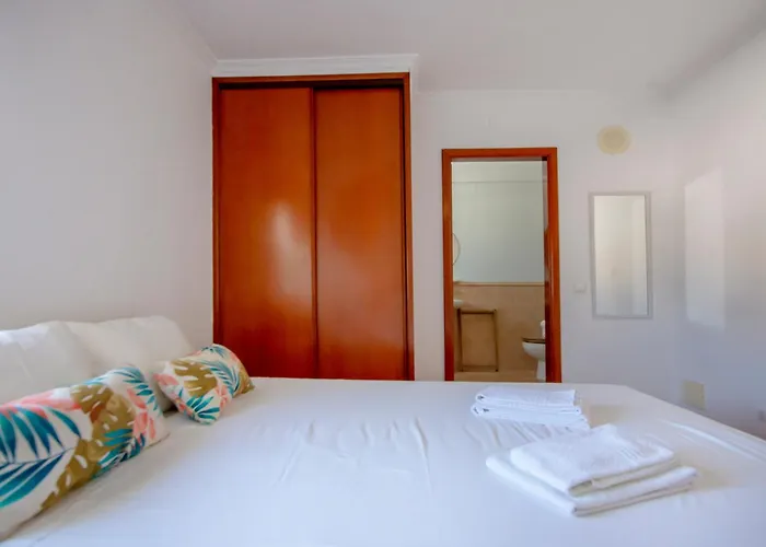 Oura View Appartement *